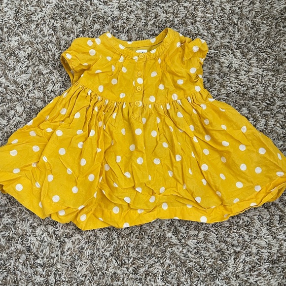 GAP Other - Gap yellow and white polka dot Dress